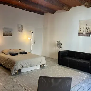 https://appartement-marseillais-vieux-port.fr-provencehotel.com